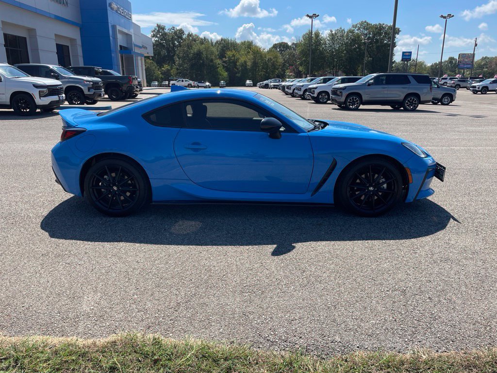 Used 2022 Toyota GR86 Premium RWD image 7