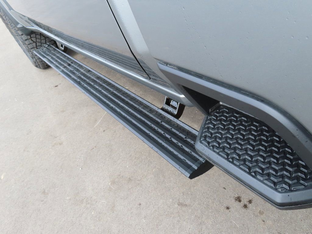 New 2026 Chevrolet Silverado 2500 ZR2 image 21