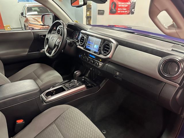 Certified 2023 Toyota Tacoma SR5 AWD/4WD image 16