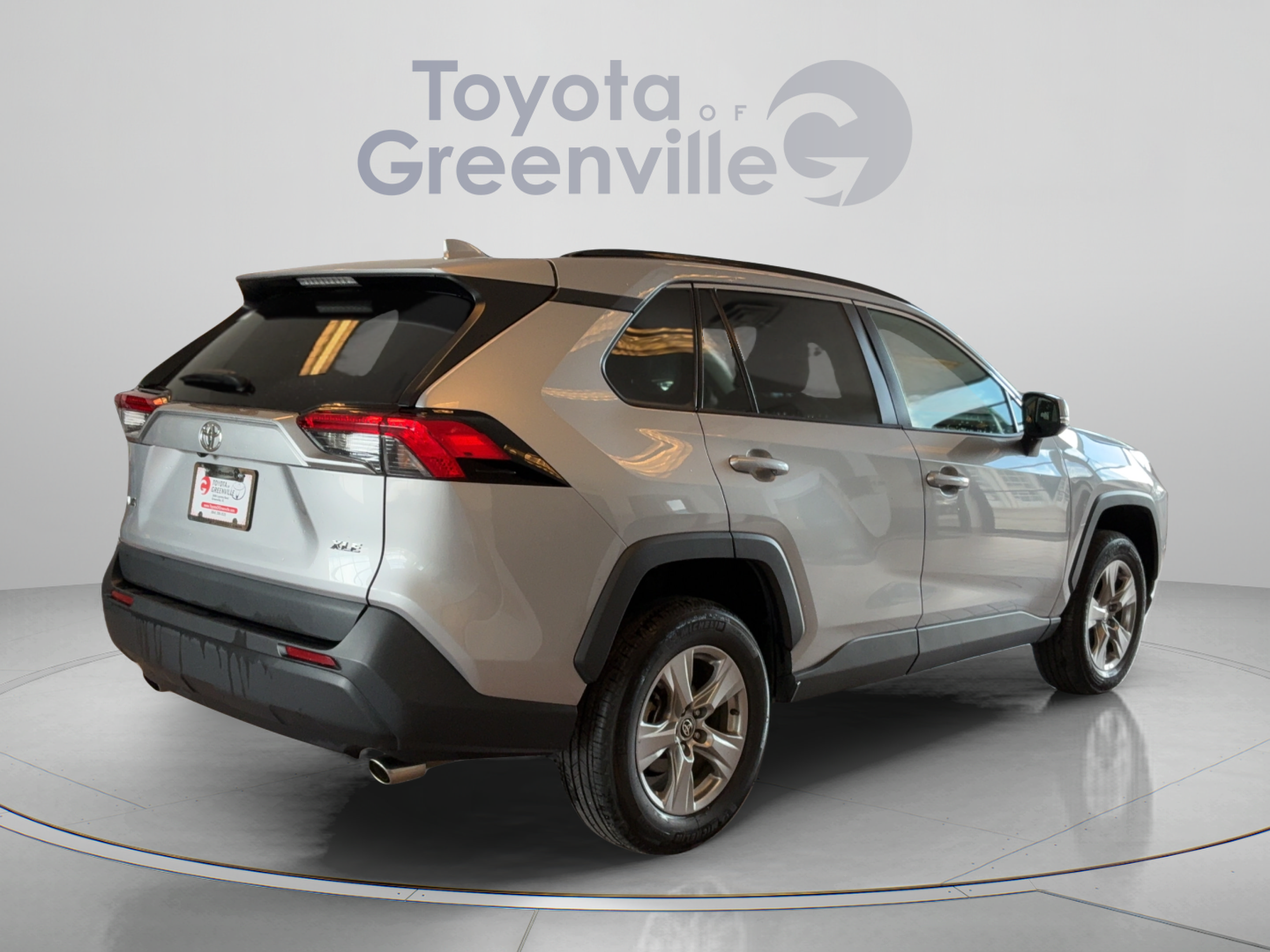 Certified 2024 Toyota RAV4 XLE FWD image 6
