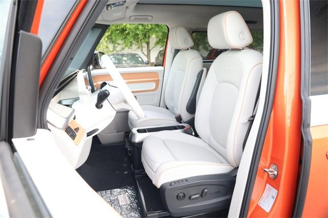 New 2025 Volkswagen ID. Buzz Pro S Plus image 10