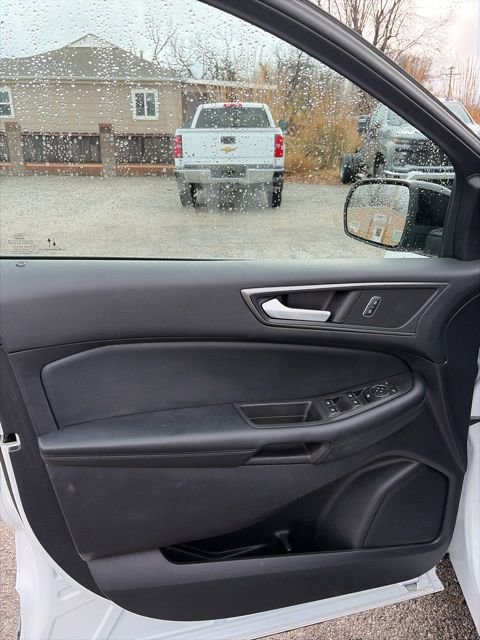 Used 2022 Ford Edge SE w/ Black Appearance Package AWD/4WD image 16