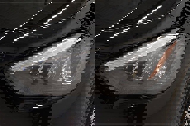 Used 2025 Mercedes-Benz GLA 250 4MATIC w/ Driver Assistance Package image 17