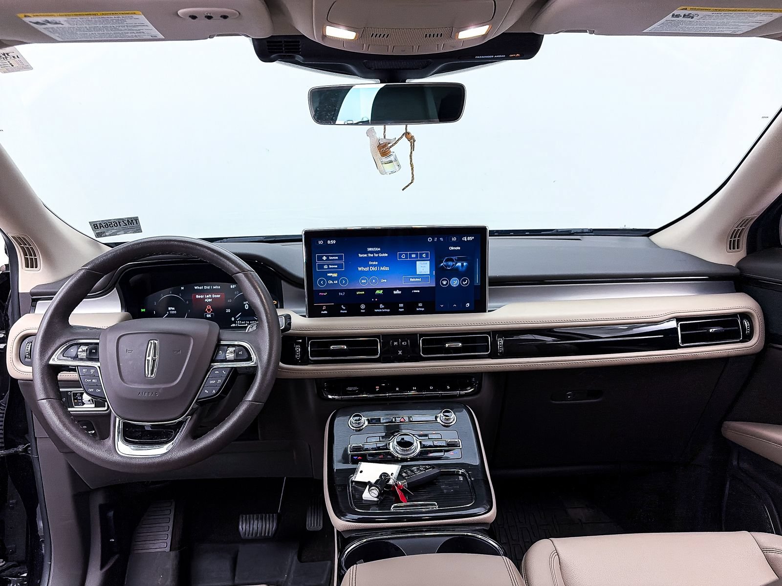 Used 2023 Lincoln Nautilus FWD w/ Premium Package image 20