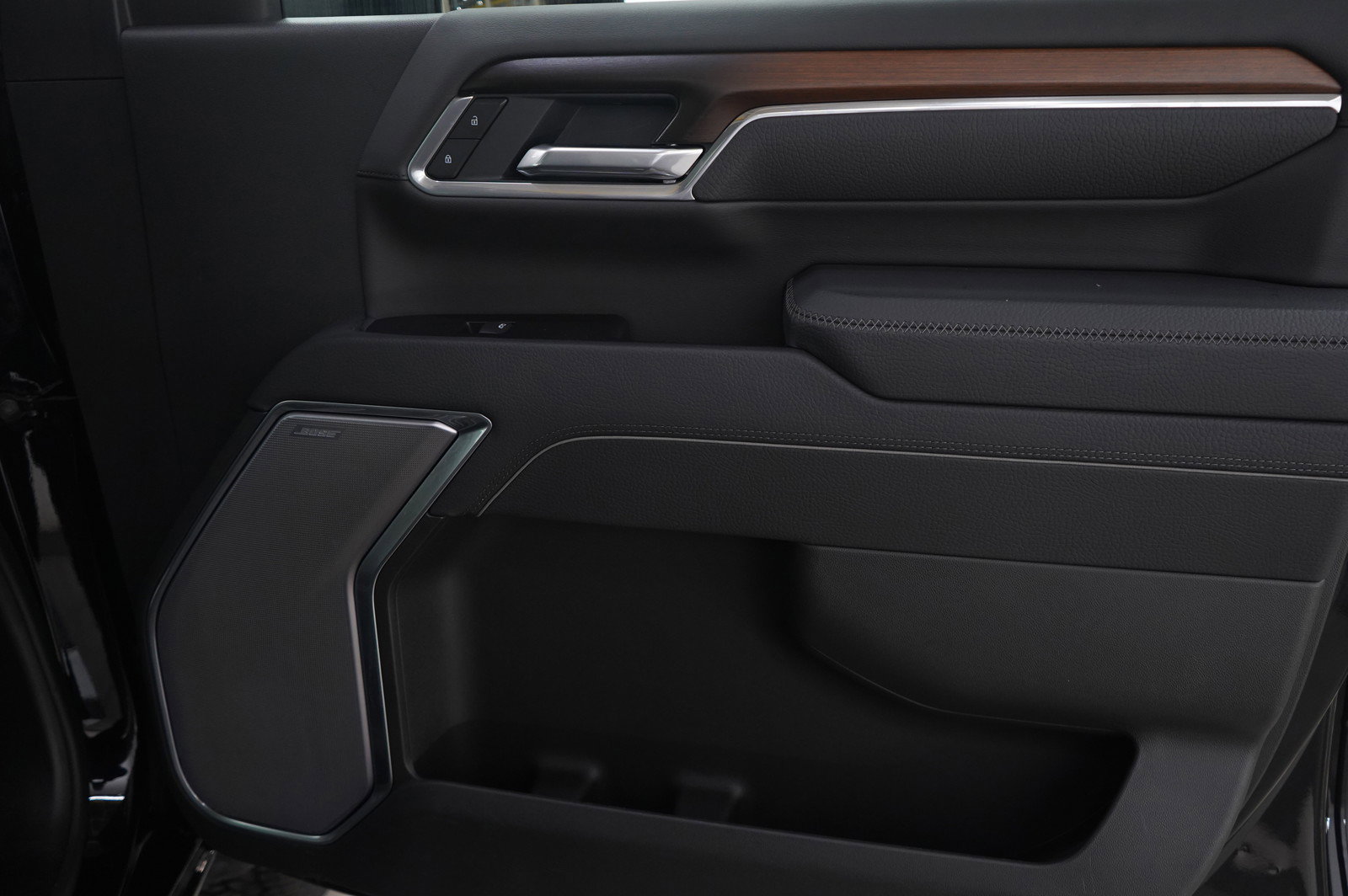 Used 2025 GMC Sierra 2500 Denali image 9