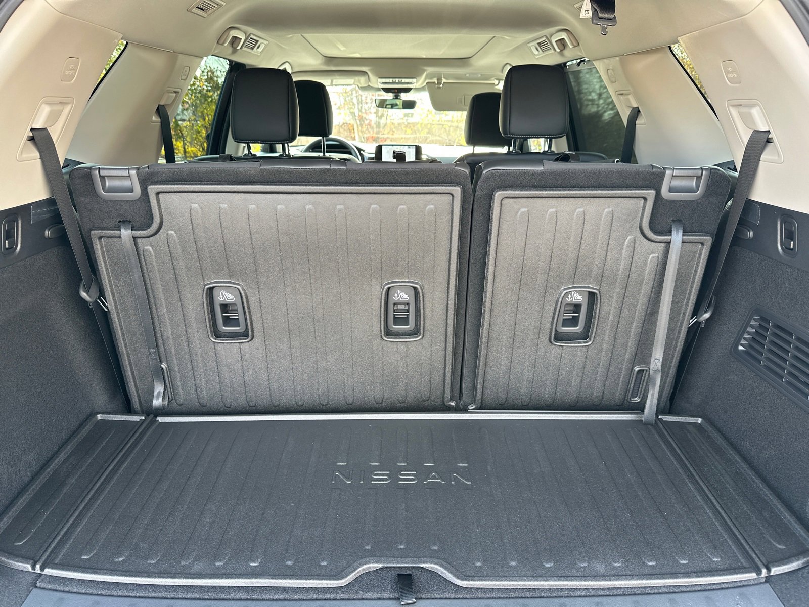 New 2025 Nissan Pathfinder Platinum image 19