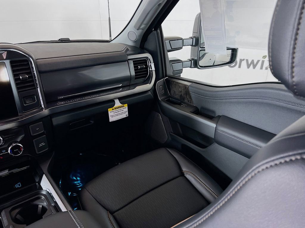 New 2025 Ford F350 Lariat w/ Lariat Ultimate Package image 28