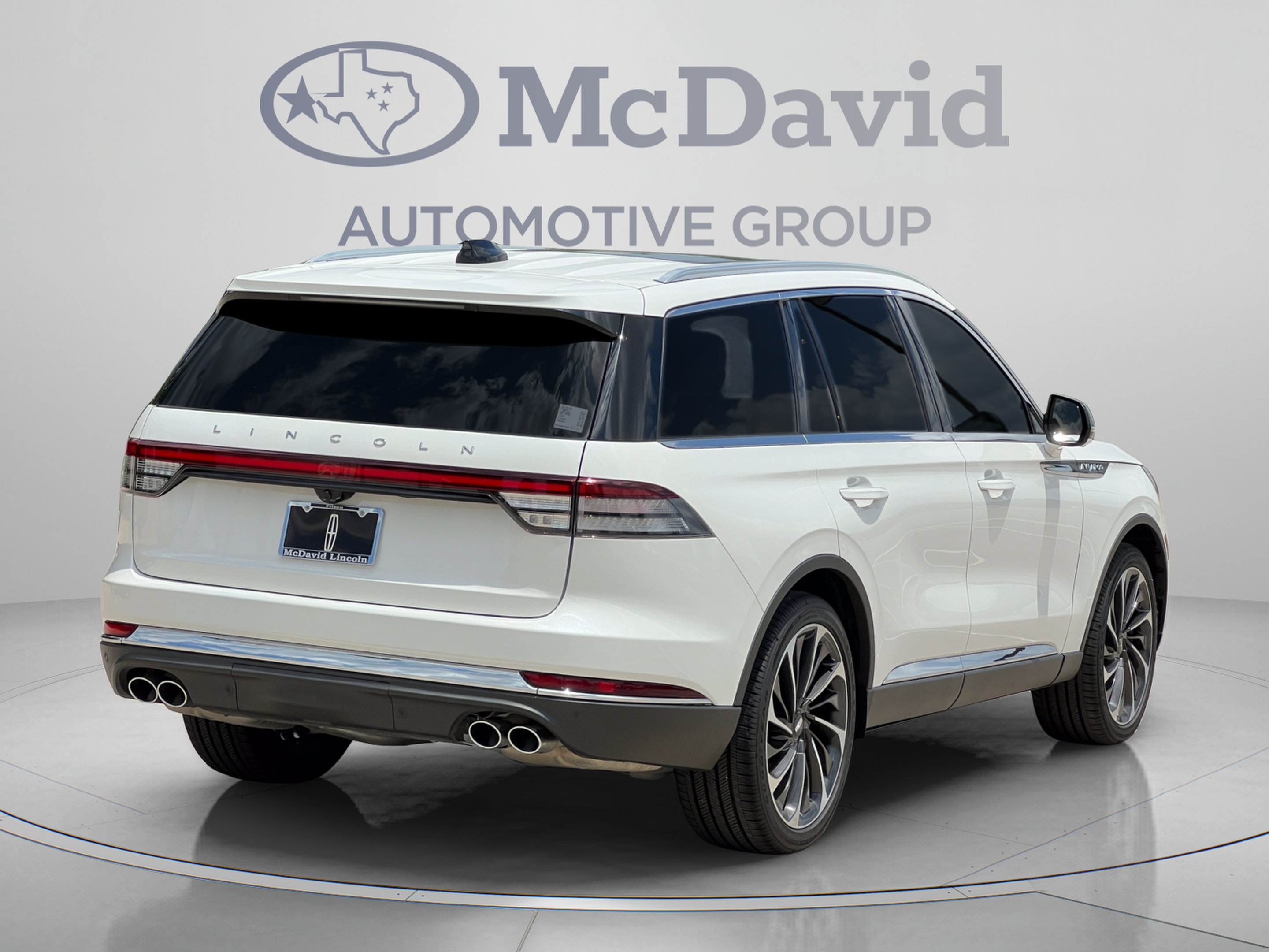 New 2025 Lincoln Aviator Reserve w/ Luxury Package RWD image 7