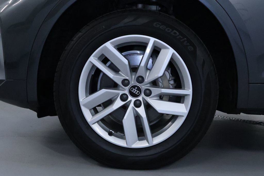 Used 2022 Audi Q5 2.0T Premium w/ Convenience Package AWD/4WD image 35