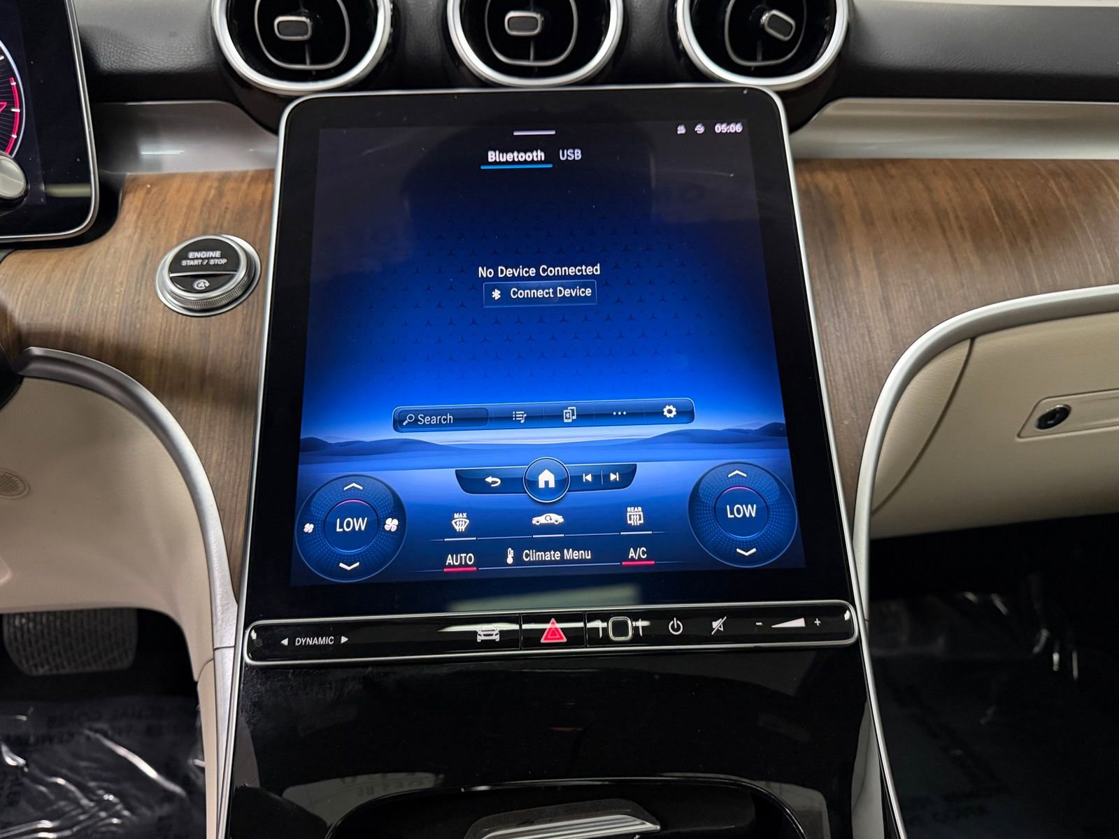 Certified 2022 Mercedes-Benz C 300 4MATIC Sedan image 31