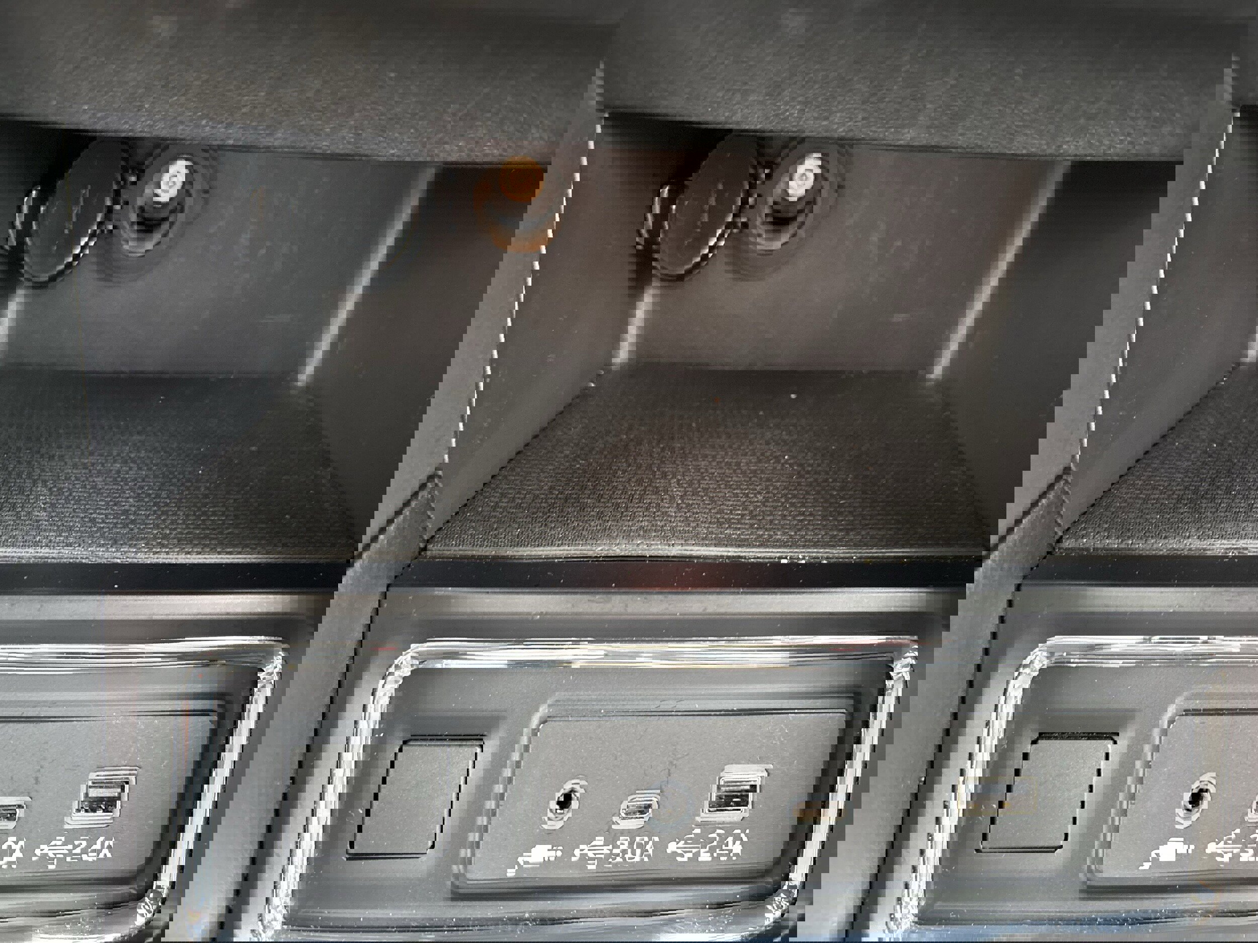 Used 2025 Subaru Ascent Premium image 21