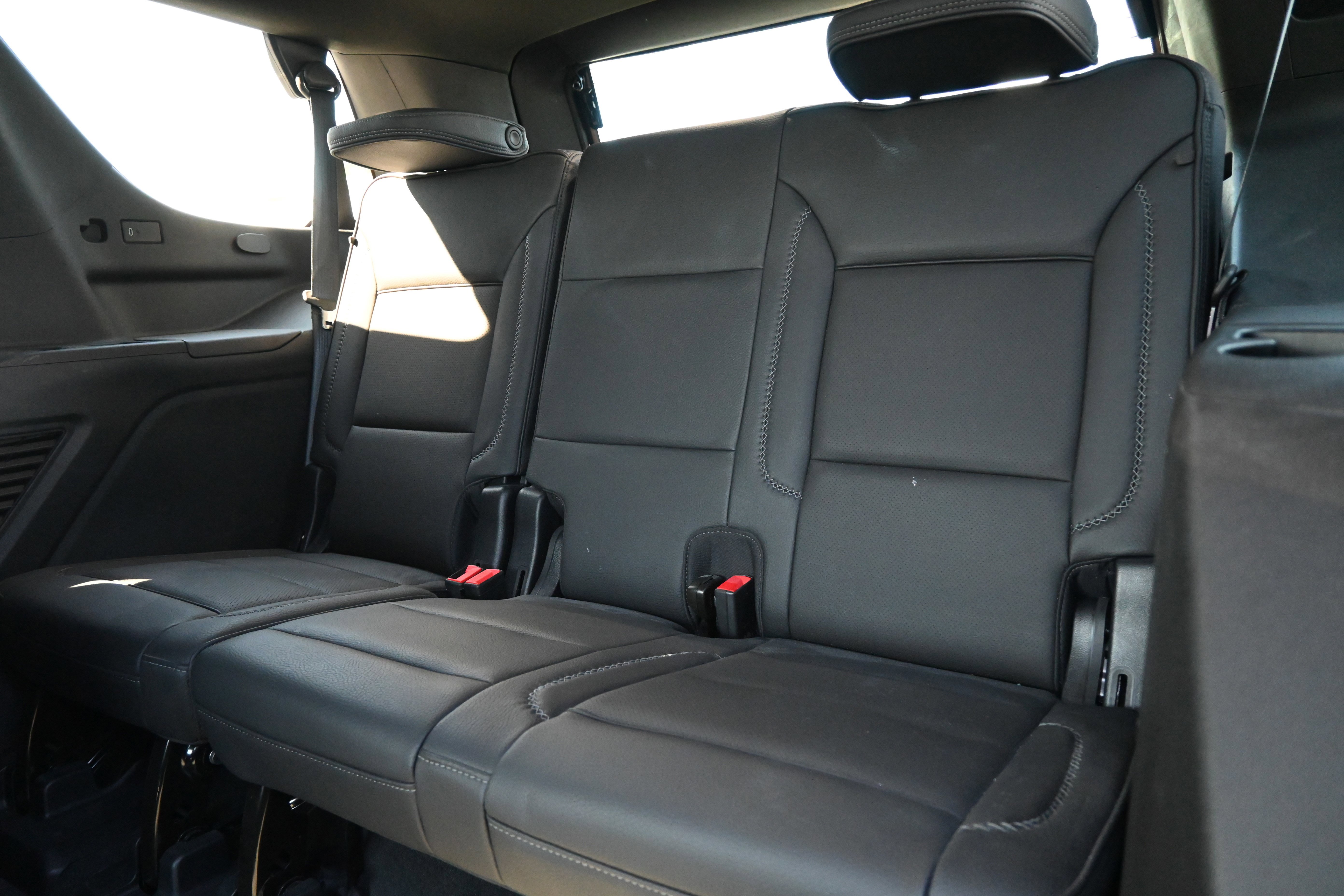 Used 2025 GMC Yukon Denali image 31