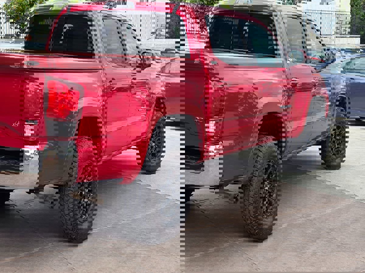 Used 2020 Toyota Tacoma SR5 image 14