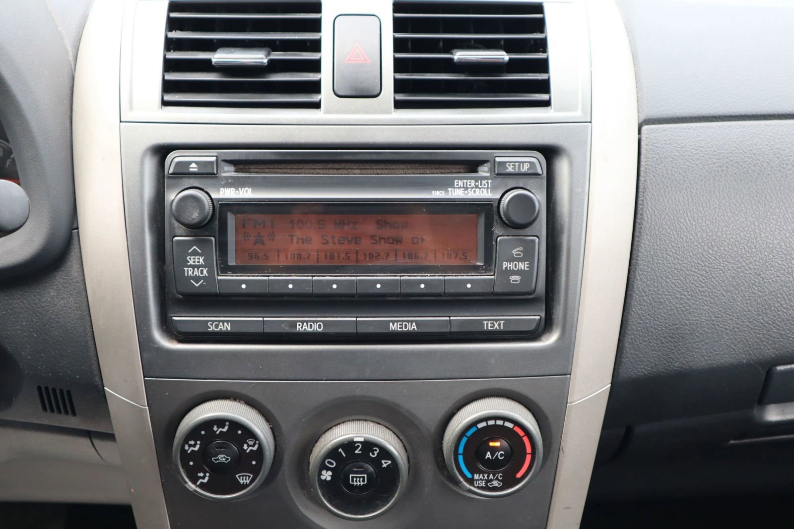 Used 2012 Toyota Corolla S image 25