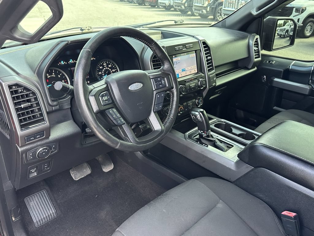 Used 2019 Ford F150 XLT w/ Equipment Group 302A Luxury AWD/4WD image 19