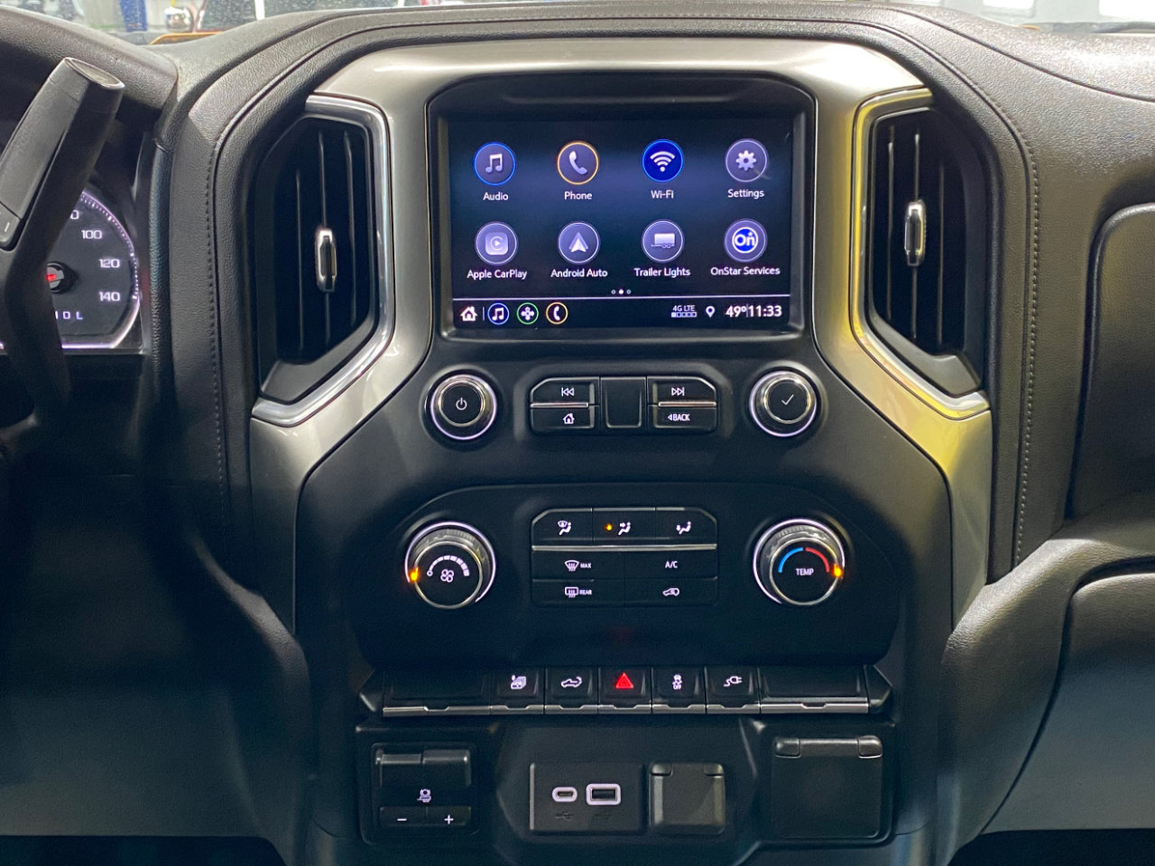 Used 2021 Chevrolet Silverado 2500 LT w/ Snow Plow Prep/Camper Package image 15