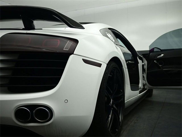 Used 2009 Audi R8 V8 w/ Enhanced Leather Pkg image 42
