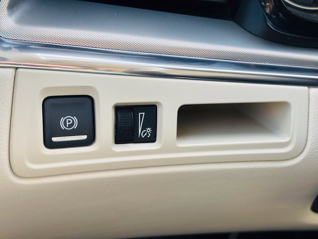 Used 2020 Cadillac XT5 Premium Luxury FWD image 54
