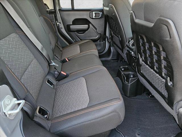 Used 2022 Jeep Gladiator Mojave w/ Cold Weather Group image 20
