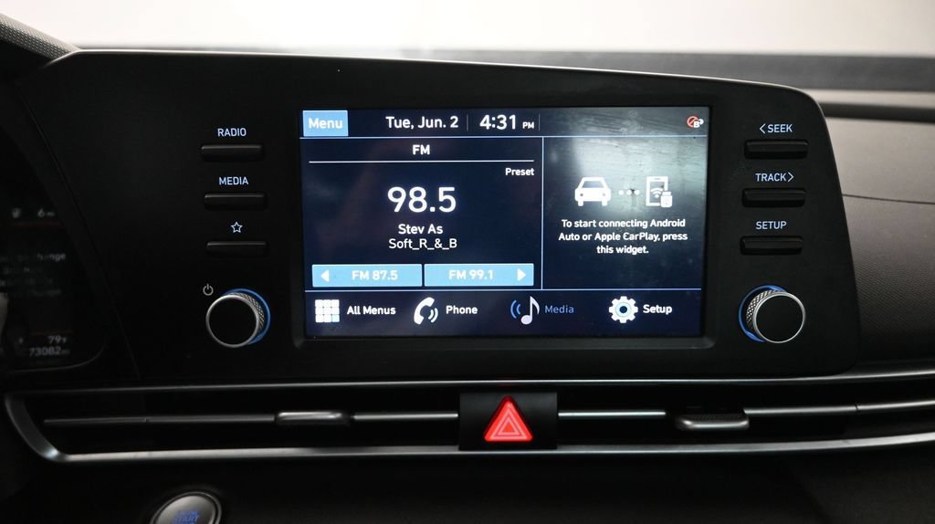 Used 2023 Hyundai Elantra SEL w/ Cargo Package FWD image 29
