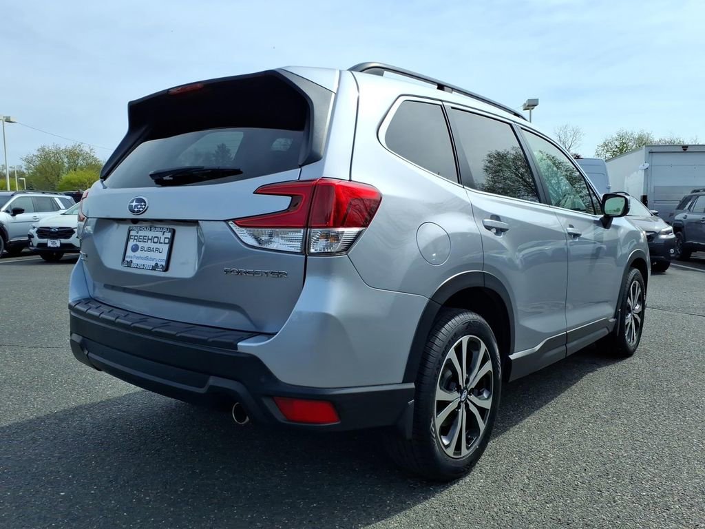 Used 2020 Subaru Forester Limited image 21