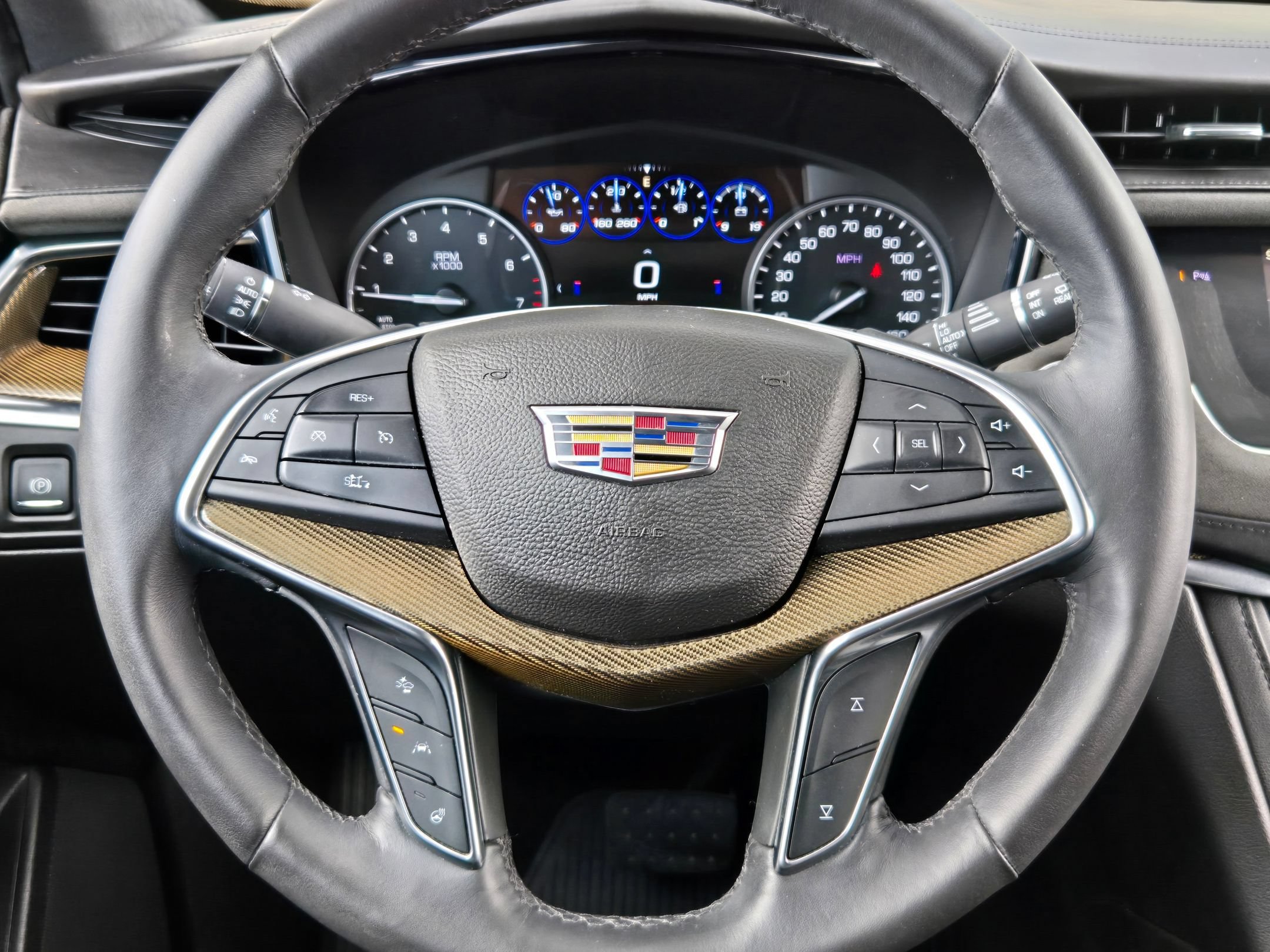 Used 2017 Cadillac XT5 Platinum AWD/4WD image 21