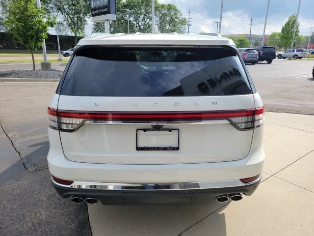 Certified 2024 Lincoln Aviator Reserve w/ Elements Package Plus AWD/4WD image 14