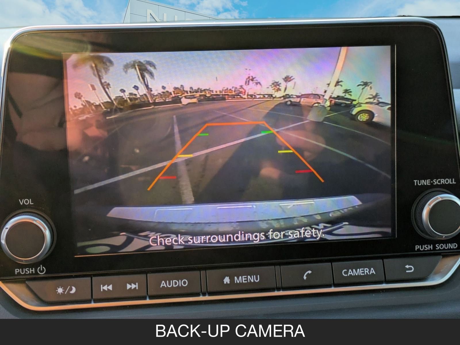 Certified 2025 Nissan Rogue SV image 18