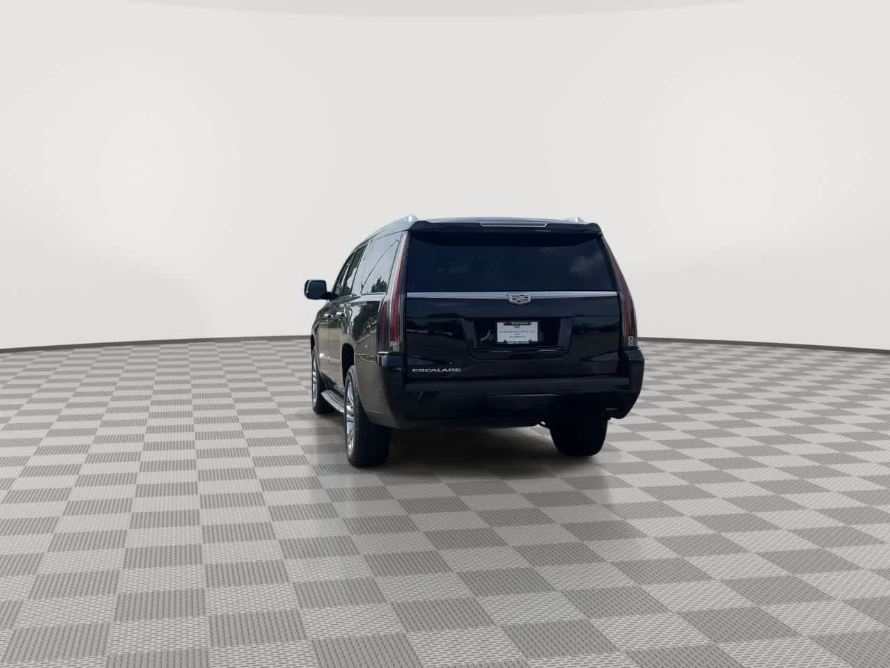Used 2018 Cadillac Escalade ESV 4WD image 7