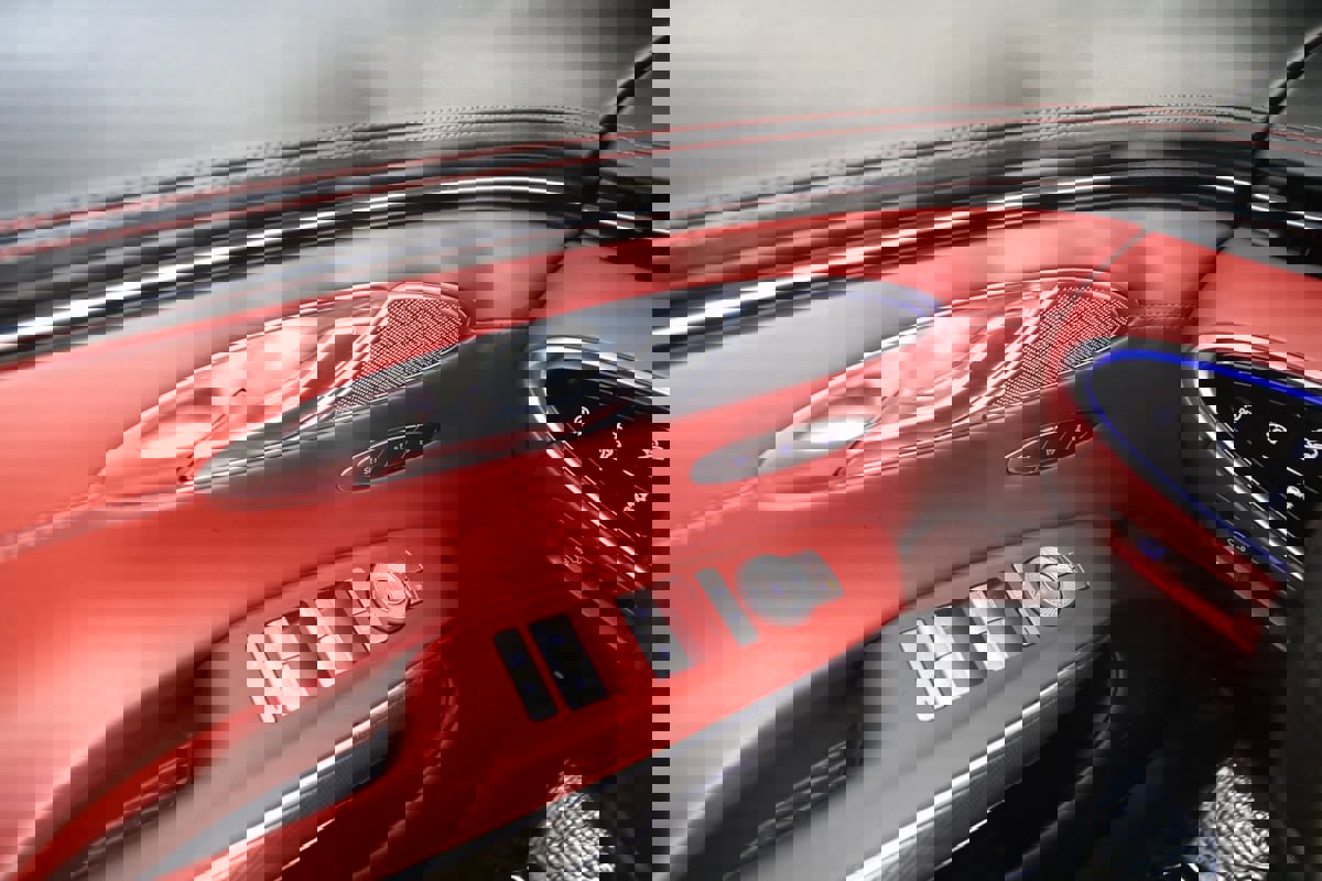 Used 2023 Genesis GV70 2.5T w/ Sport Prestige Package image 37