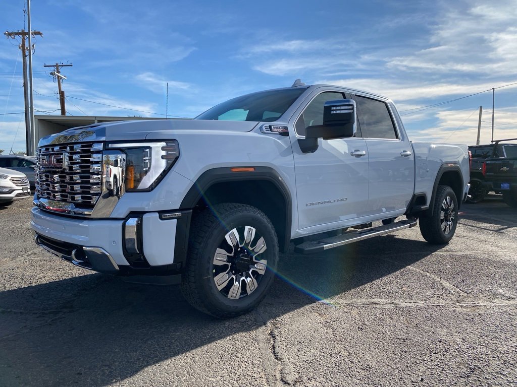 New 2026 GMC Sierra 2500 Denali image 2