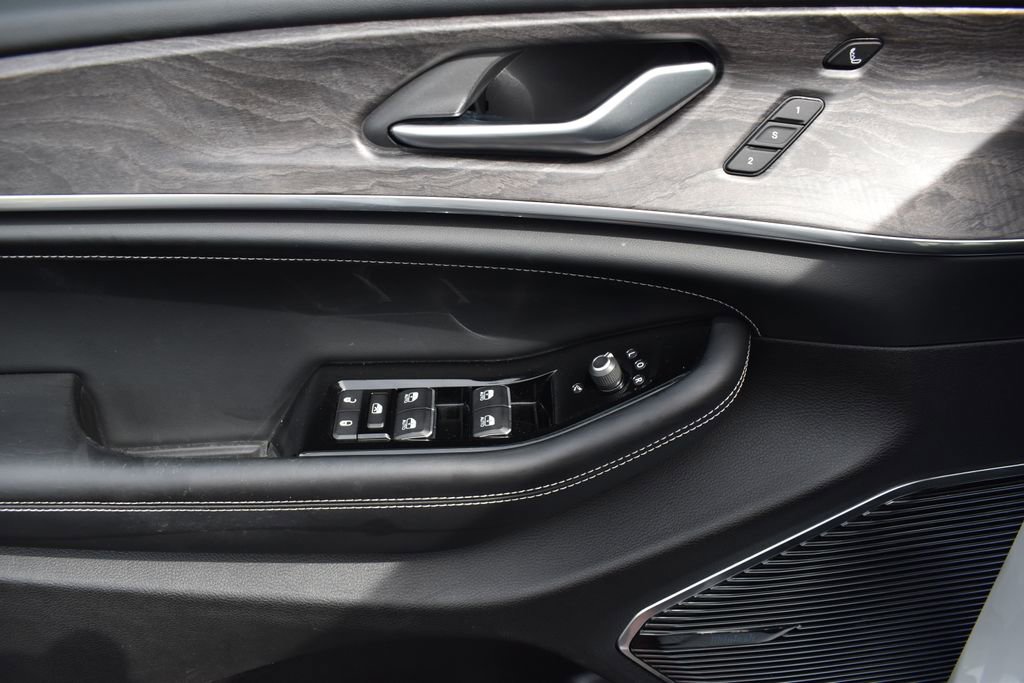 Used 2021 Jeep Grand Cherokee L Overland w/ Advanced Protech Group III image 13