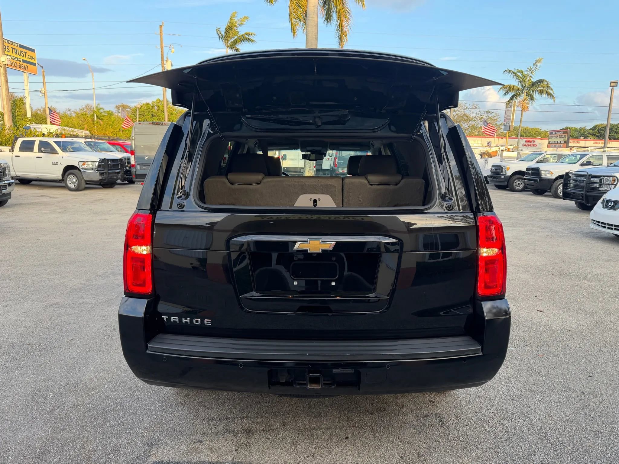 Used 2019 Chevrolet Tahoe LT RWD image 6