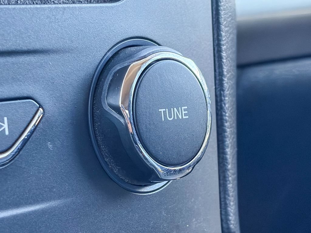 Used 2018 Ford Edge SEL w/ Equipment Group 201A FWD image 31
