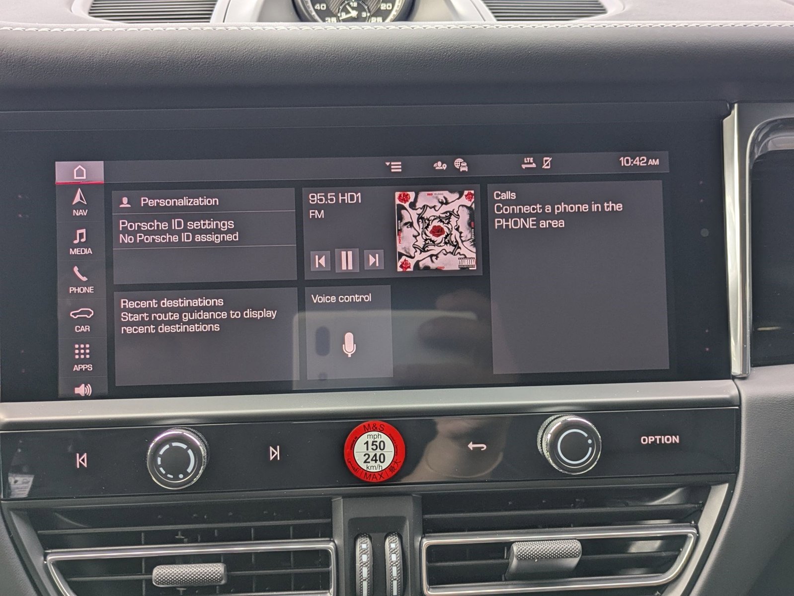 New 2026 Porsche Macan Turbo image 17