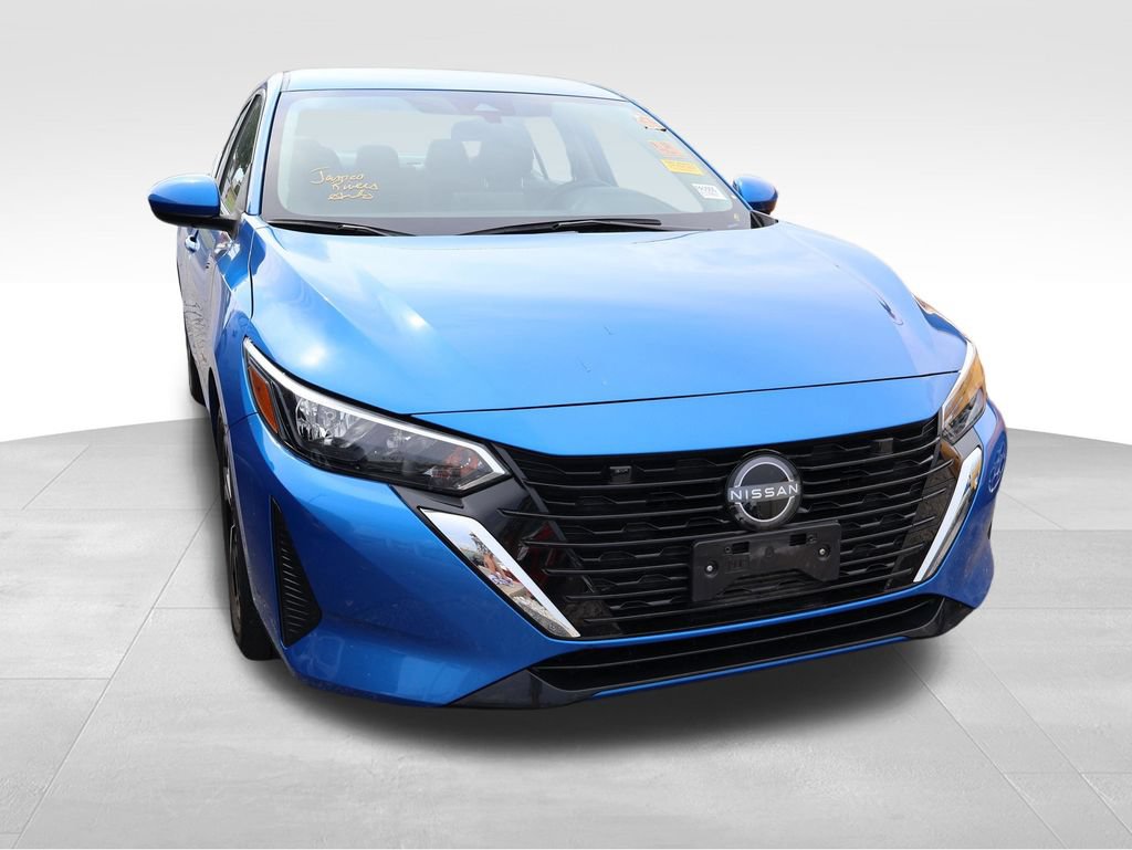 Used 2025 Nissan Sentra SV FWD image 7