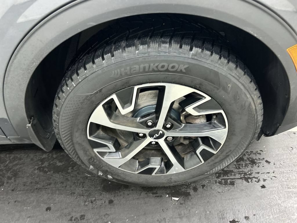 Certified 2024 Kia Sportage EX AWD/4WD image 8