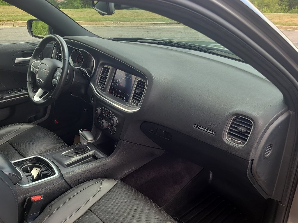 Used 2018 Dodge Charger GT AWD/4WD image 29