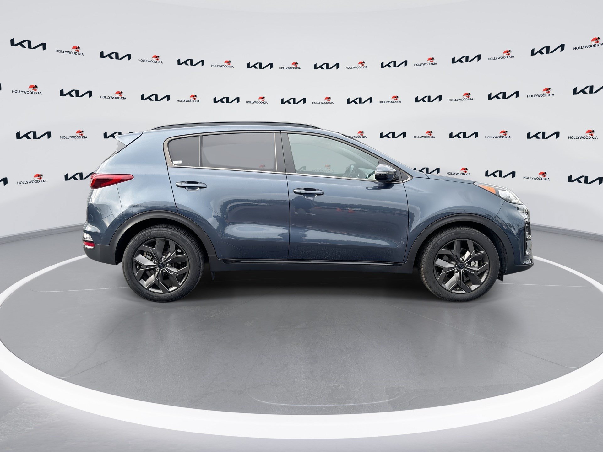 Certified 2022 Kia Sportage Nightfall Edition FWD image 9