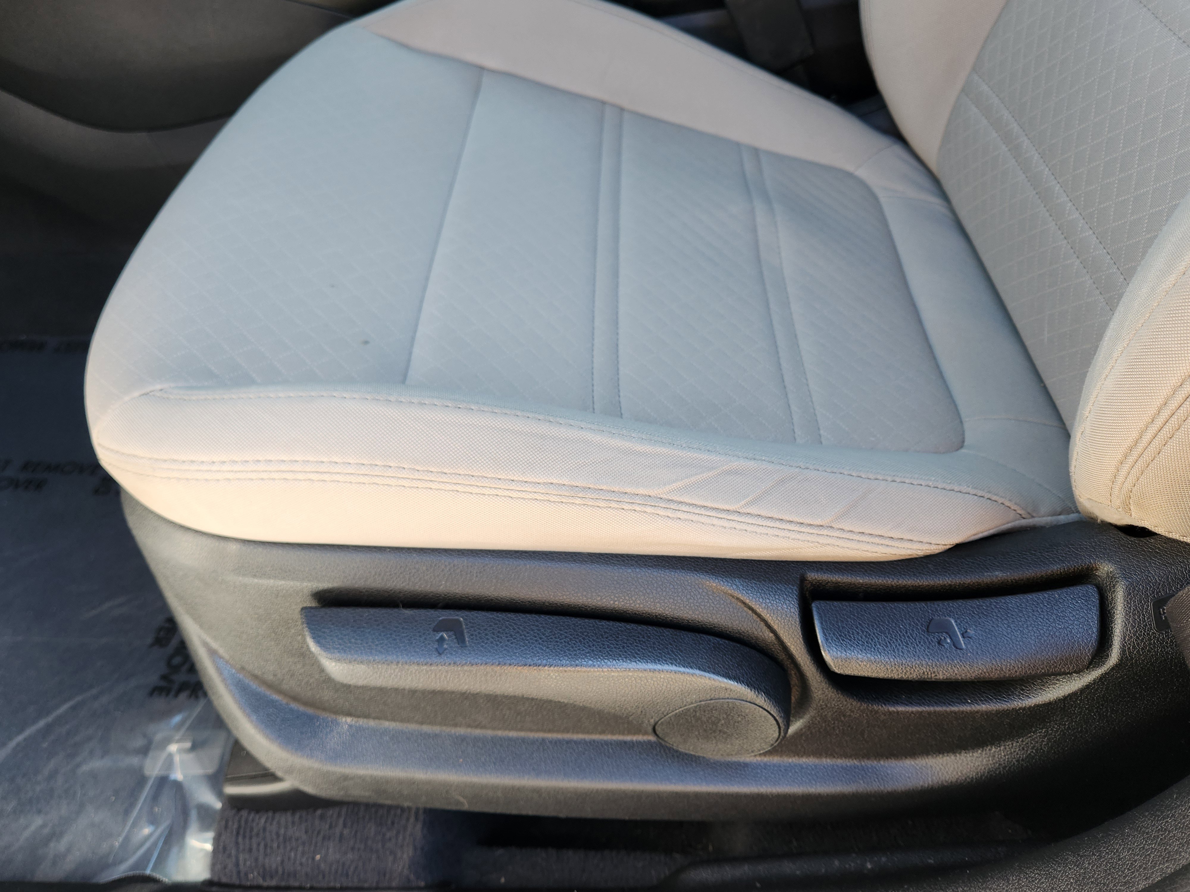 Used 2017 Kia Sorento LX image 22