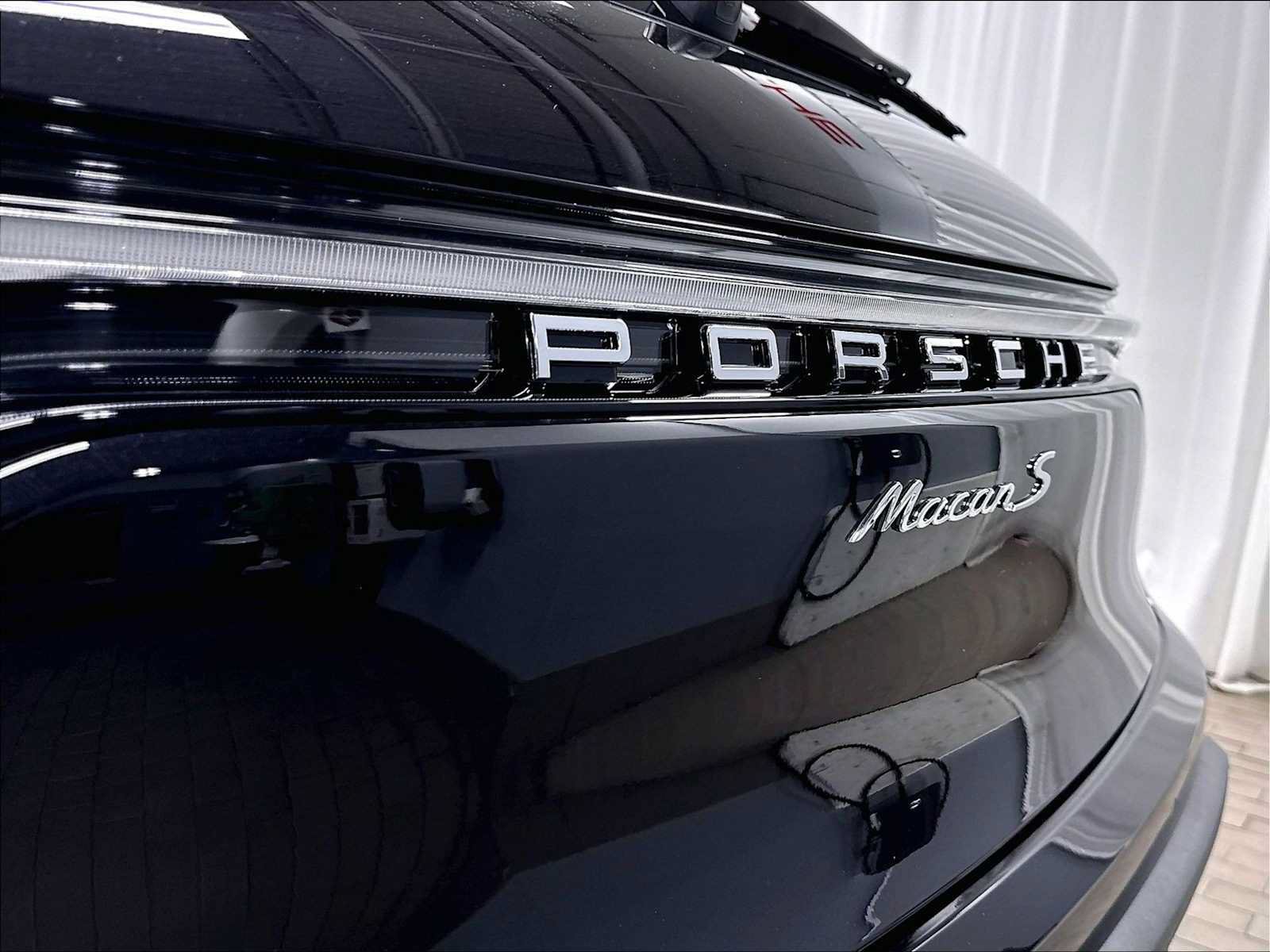 New 2026 Porsche Macan S AWD/4WD image 33