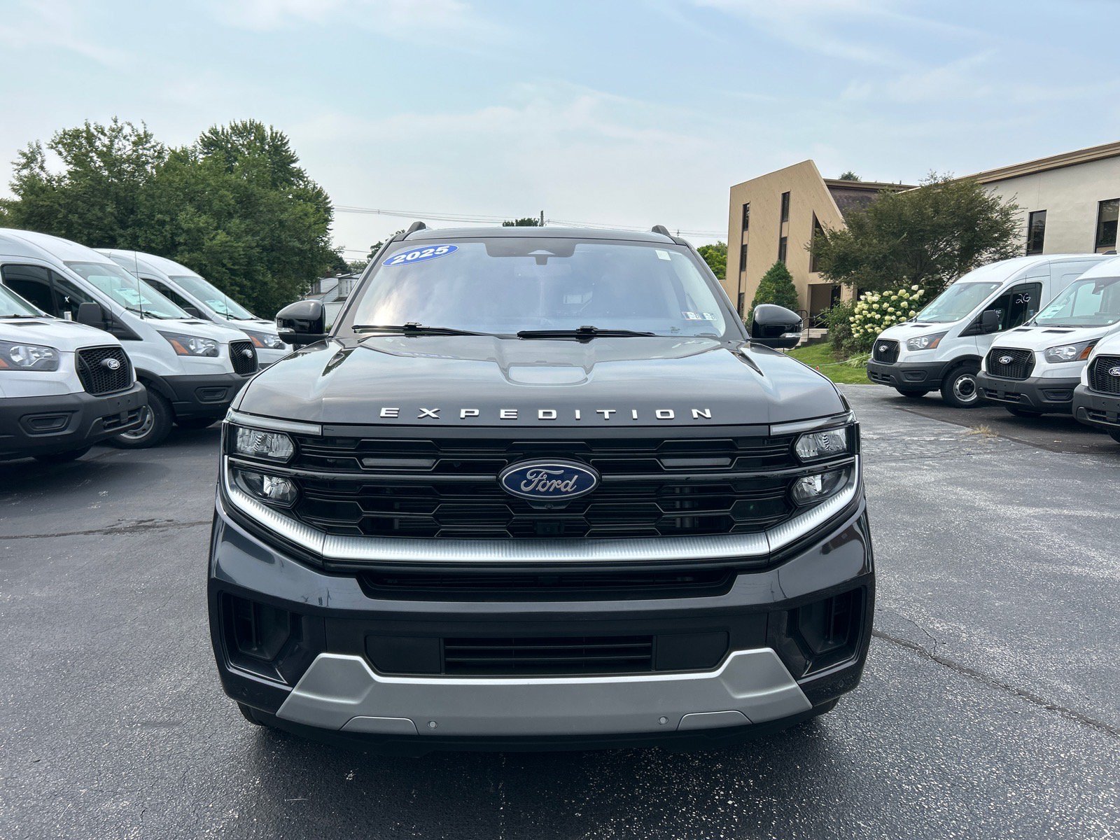 Certified 2025 Ford Expedition Max Platinum w/ Driver's Package AWD/4WD image 2