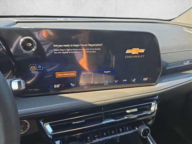 New 2027 Chevrolet Traverse LT FWD image 15