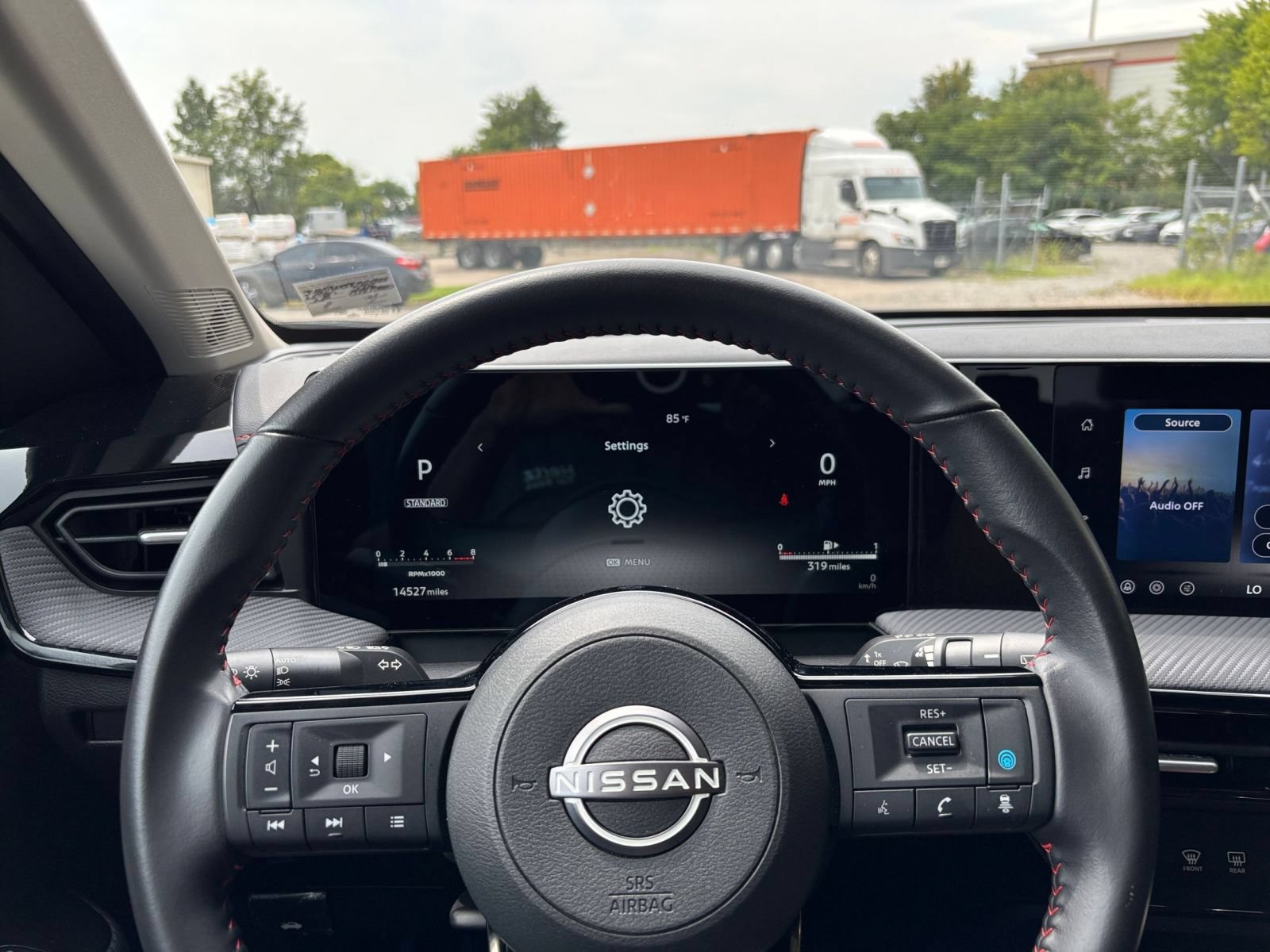 Used 2026 Nissan Kicks SR AWD/4WD image 33