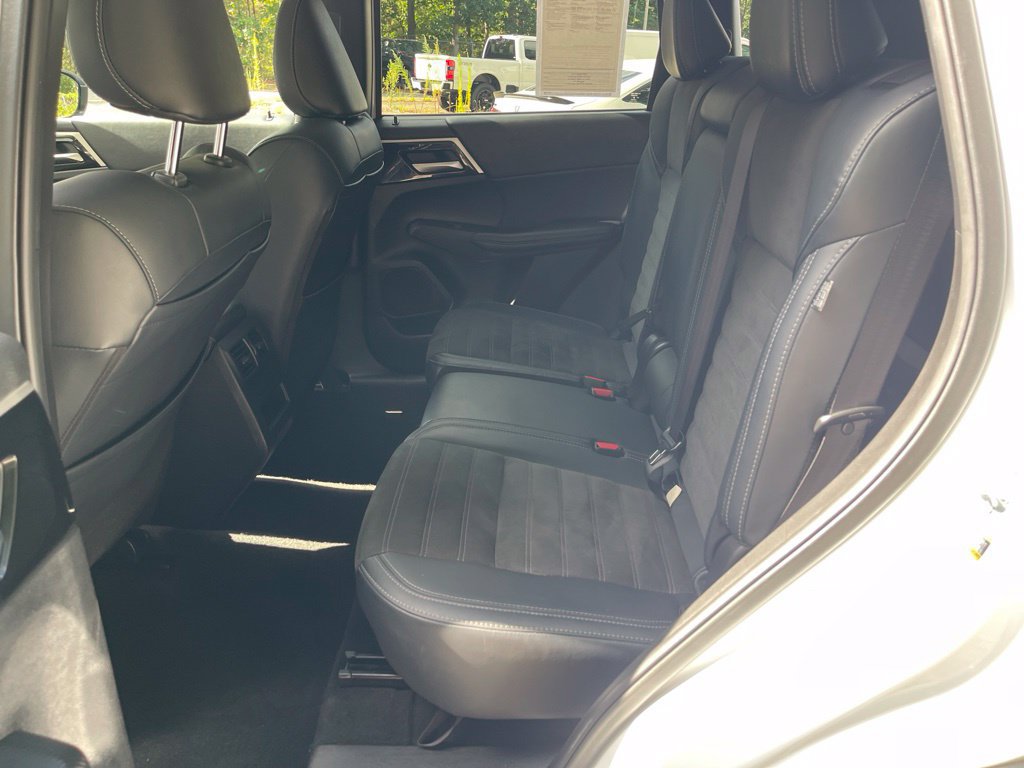 Used 2024 Mitsubishi Outlander SE FWD image 14