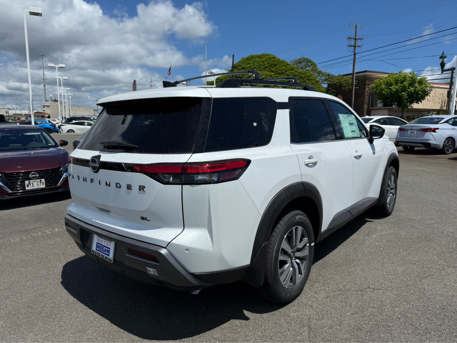 New 2026 Nissan Pathfinder SL FWD image 3