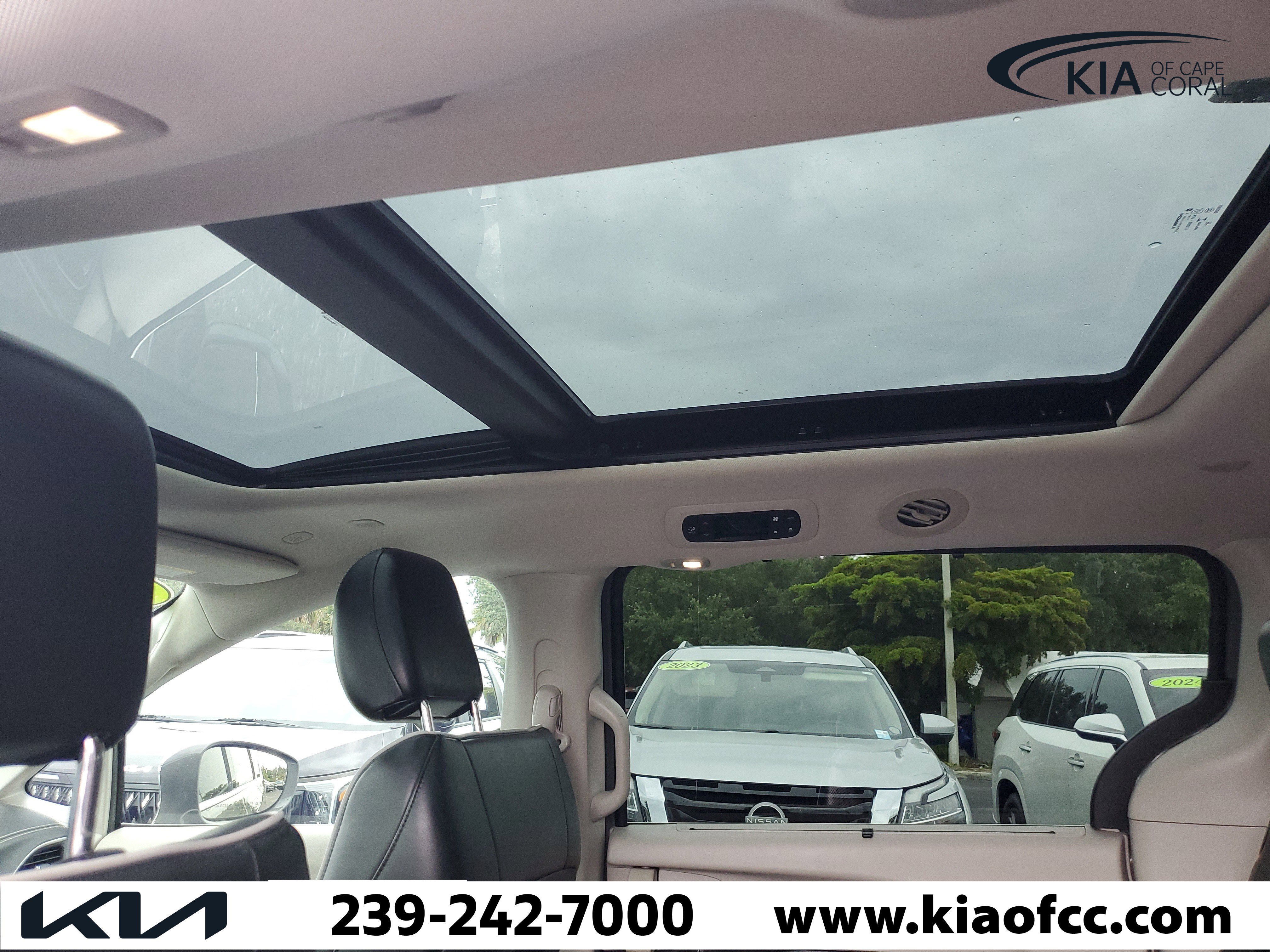 Used 2022 Chrysler Pacifica Limited FWD image 15