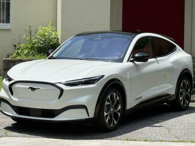 Used 2023 Ford Mustang Mach-E Premium AWD/4WD image 5