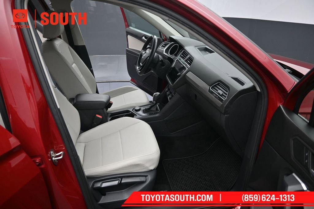 Used 2019 Volkswagen Tiguan SE AWD/4WD image 33