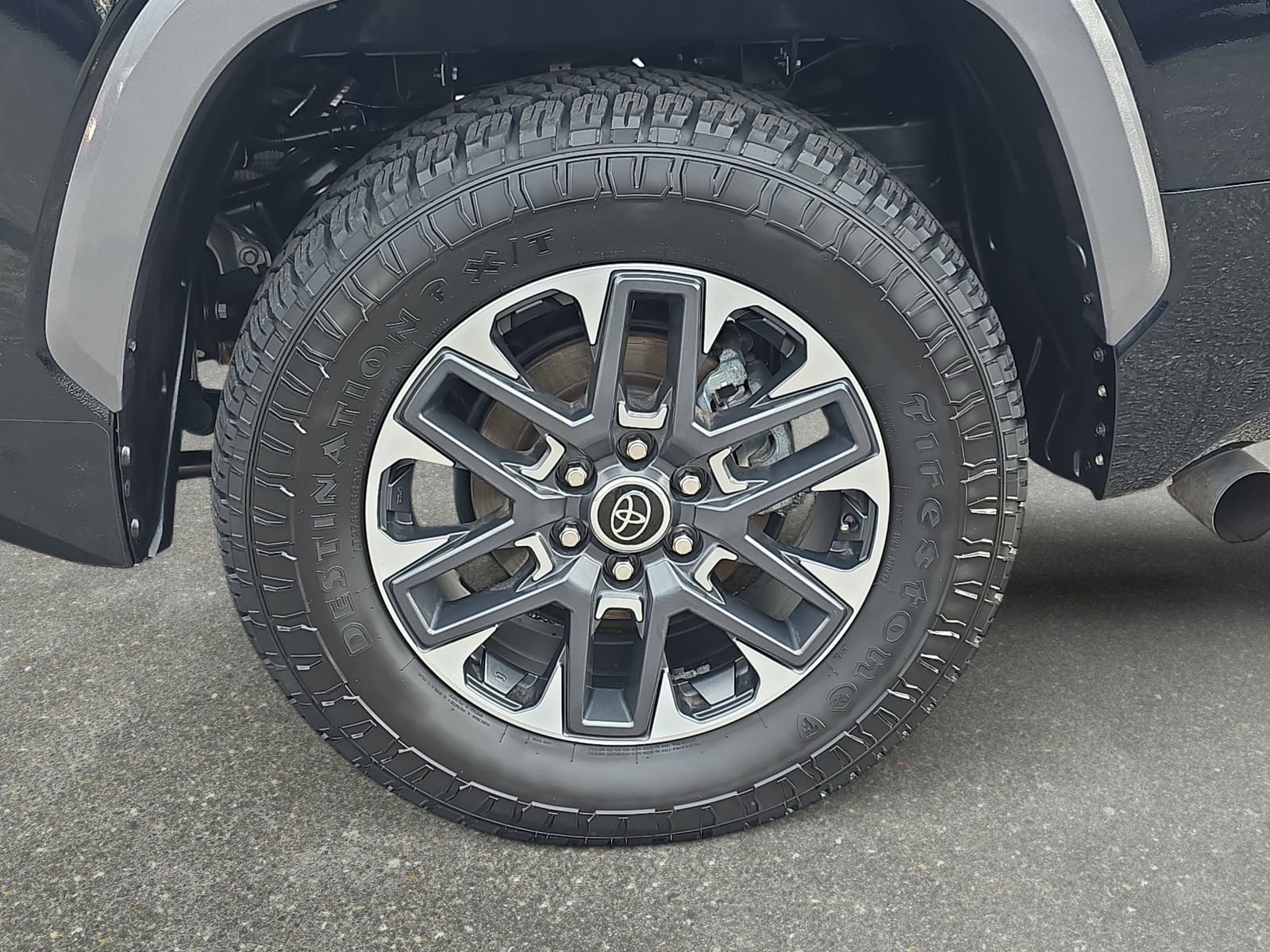 Used 2023 Toyota Tundra Limited image 31